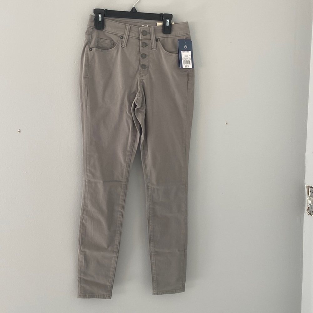 Universal Thread Grey Denim Button Fly Jeans NWT Sizes 00 0 4